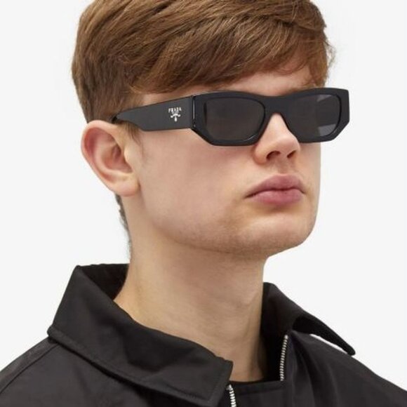 NWT PRADA SUNGLASSES BLACK - Picture 1 of 4